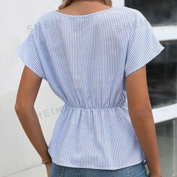 New Twist Front Blouse - Picture 2 of 6